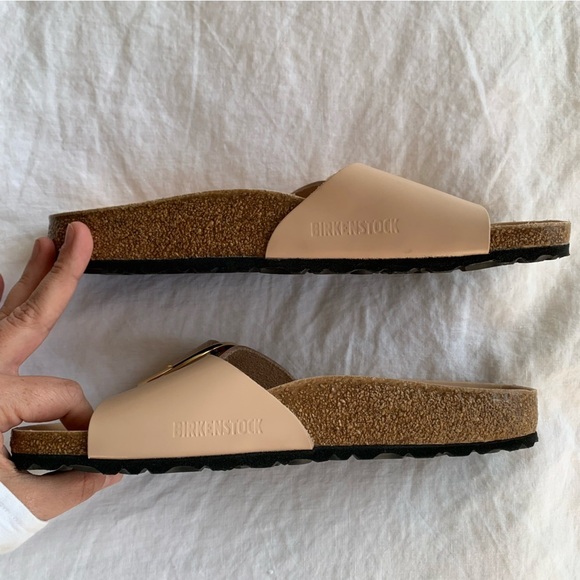 NEW Birkenstock Madrid Big Buckle Patent Leather Sandals Slip High Shine Beige - Picture 3 of 7